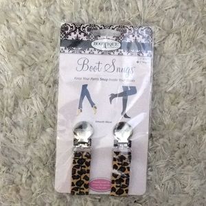 NWT boot snugs 5in cheetah print